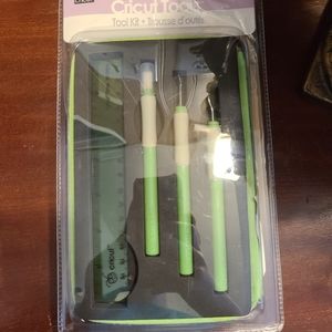 NEW NIP Cricket Tools Tool Kit
